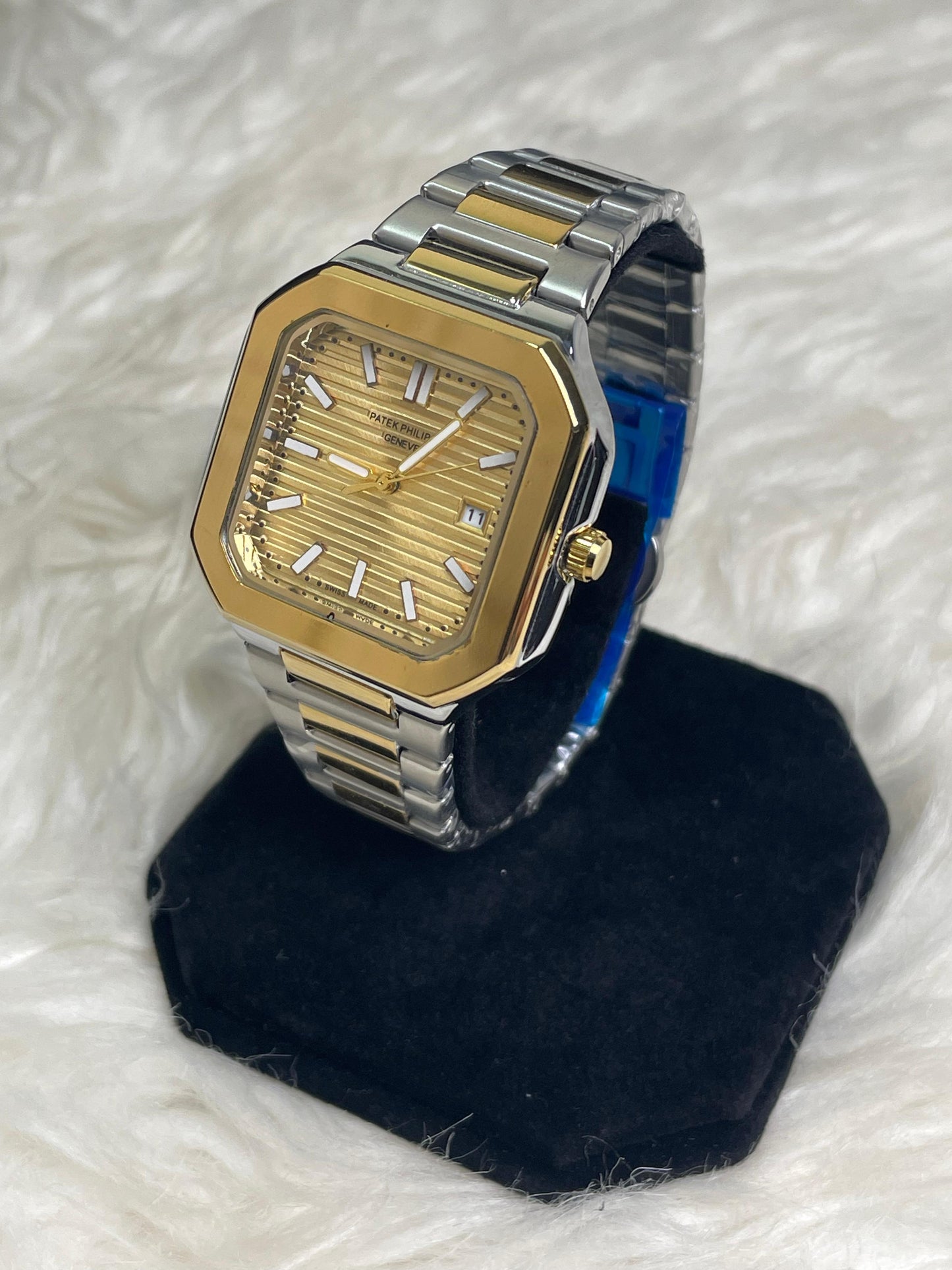Patek Philippe Square-Golden Dial