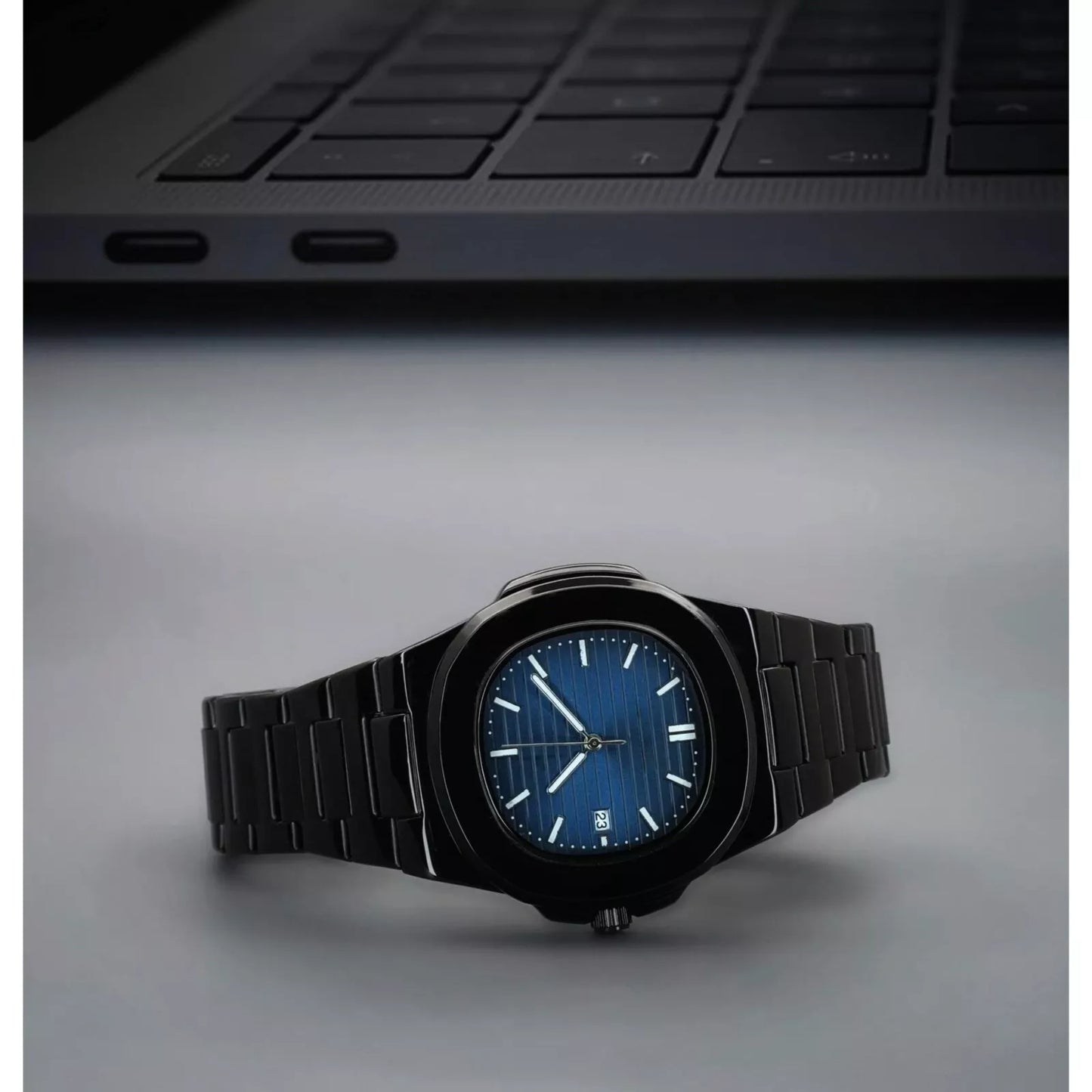 Patek Philippe - Nautilus - Stainless Steel - Black